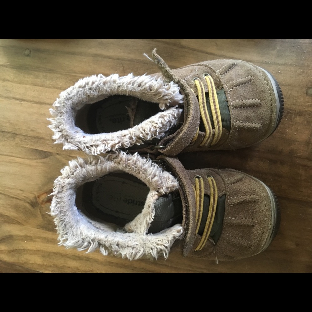 Stride Right size 7